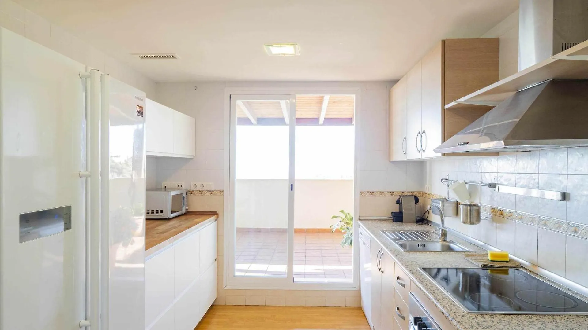 Atico Con Vistas Al Mar Piscina Y Parking Apartment Malaga