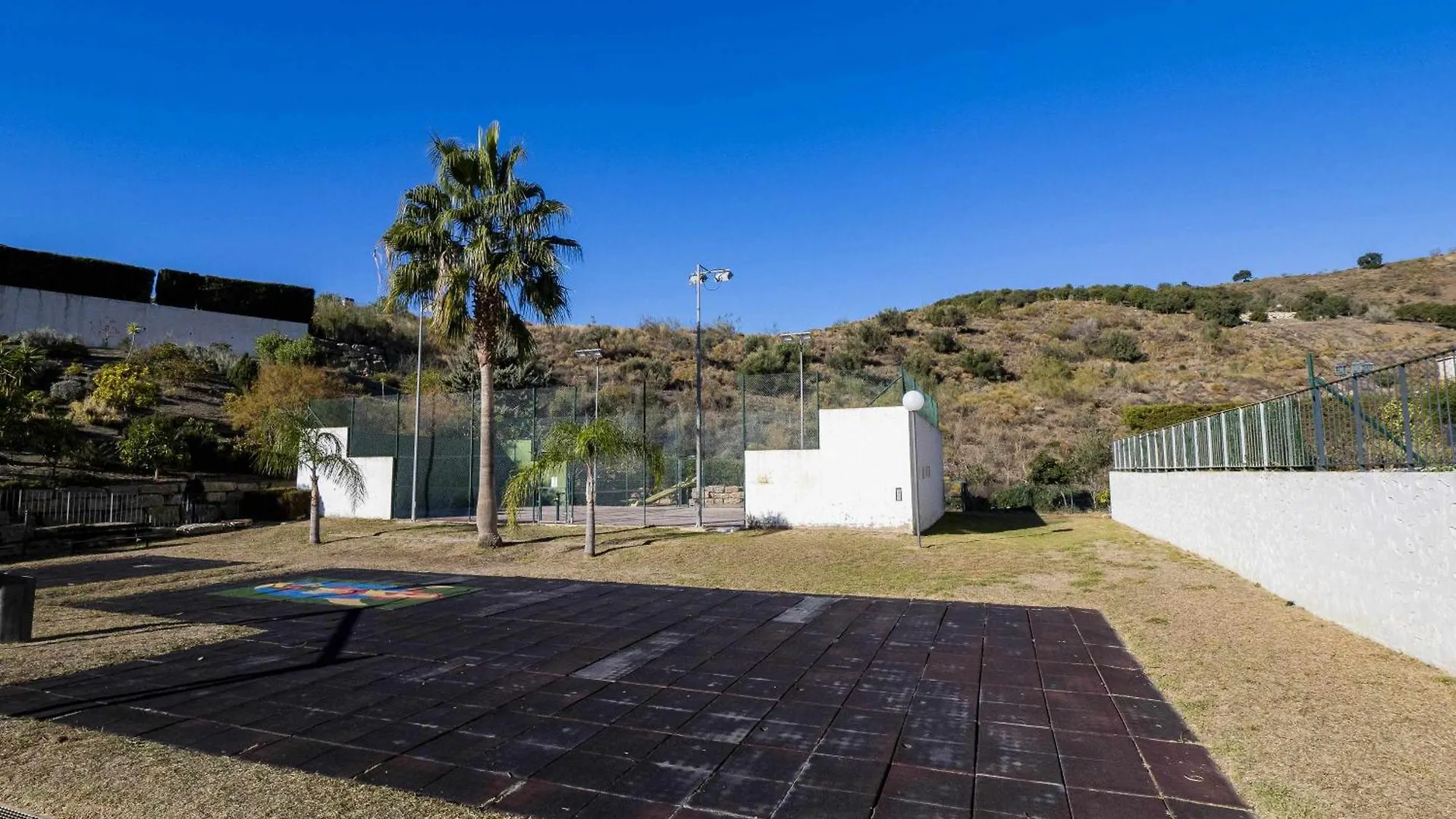 Atico Con Vistas Al Mar Piscina Y Parking Apartment Malaga Spain