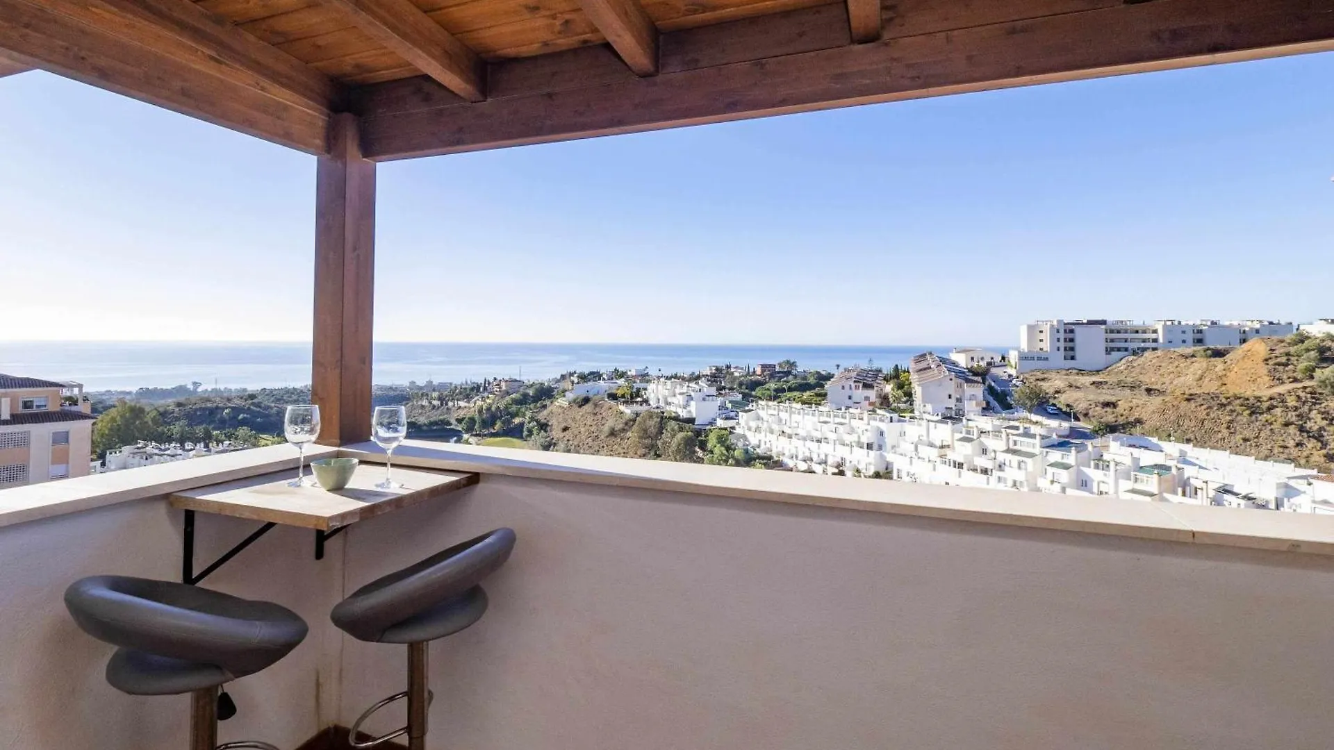 Atico Con Vistas Al Mar Piscina Y Parking Apartment Malaga Spain